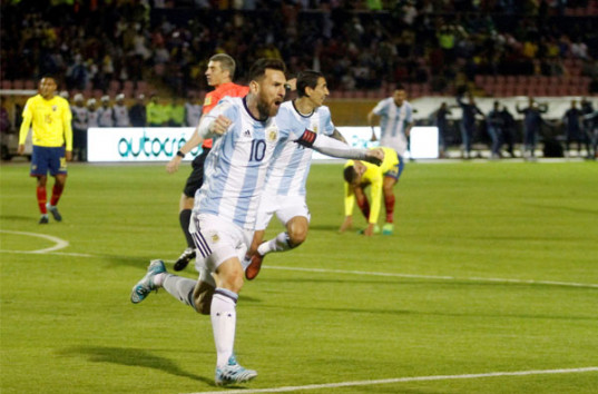 Отборочный турнир чемпионата мира по футболу: Эквадор — Аргентина (ВИДЕО)