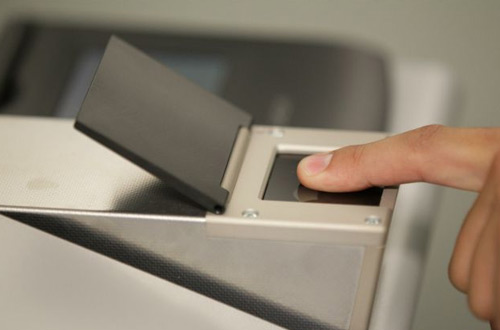 В Японии отпечатки пальцев заменят кредитные карты и наличные