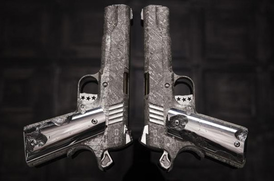 Кольт M1911: Компания «Cabot Guns» создала пистолеты из метеоритного железа (ВИДЕО)