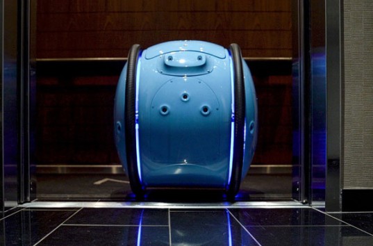 Известный производитель мототехники представил «чемодан будущего» (ВИДОЕ)