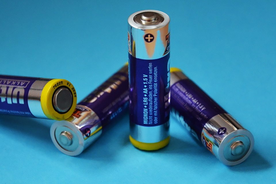 «Супер технология вечного заряда»: Создан проект идеальной квантовой батареи