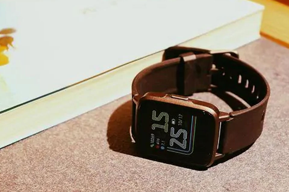 Xiaomi выпустила дешевые смарт-часы Haylou Smart Watch защищенные по стандарту IP68