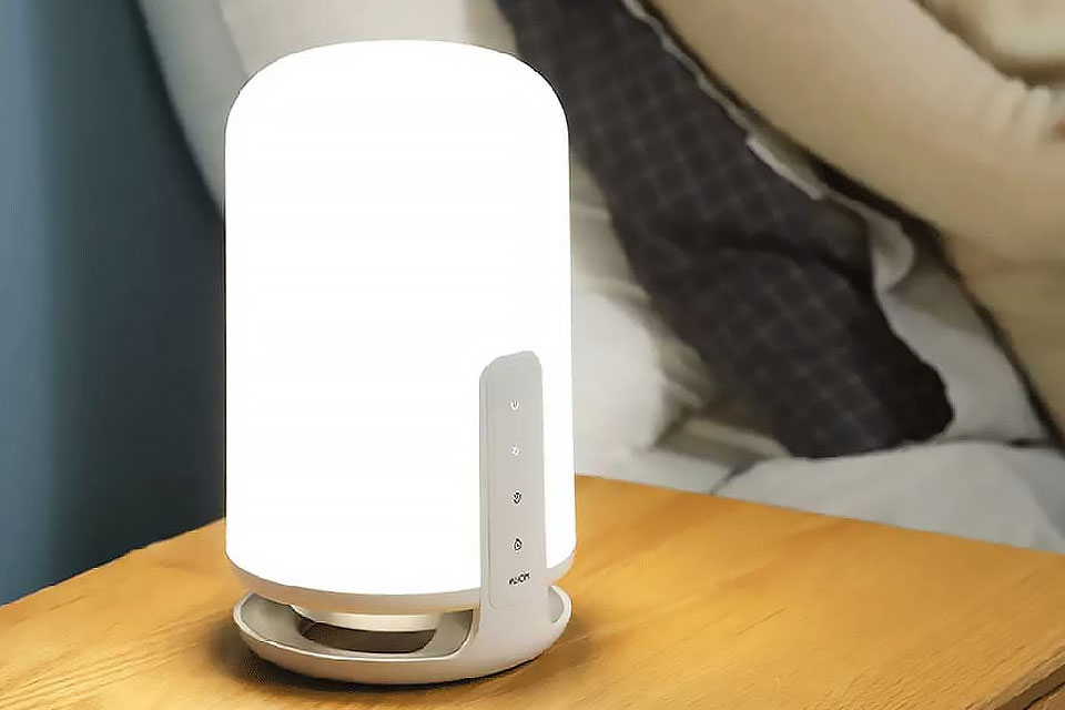 Xiaomi начала продавать умную лампу-ночник с нулевым уровнем синего спектра