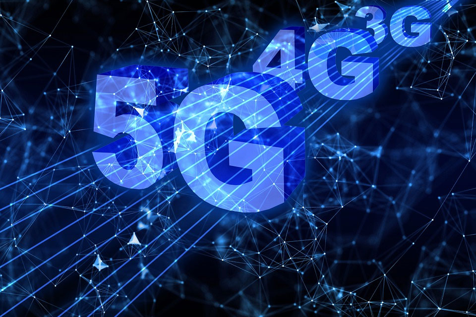 Президент Украины Владимир Зеленский ответил на петицию «О запрете внедрения 5G»