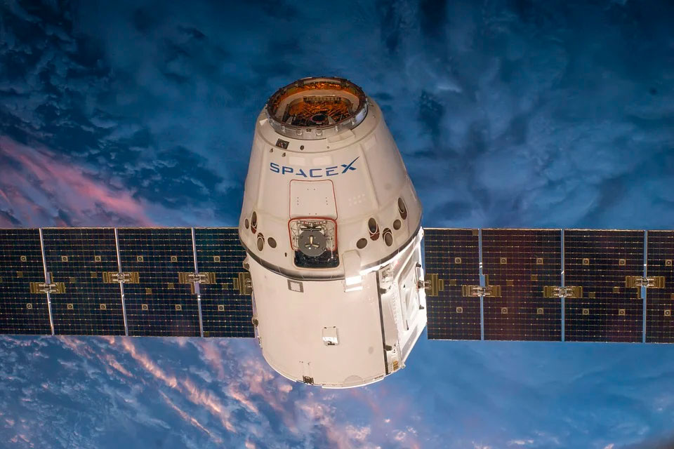 SpaceX доставила на МКС новый экипаж из четырех космонавтов