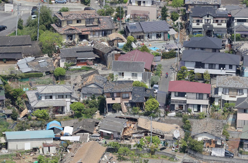 Число жертв от землетрясения на юго-востоке Японии продолжает расти