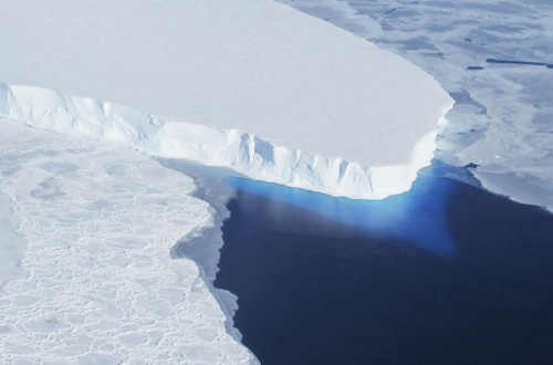 На этой неделе от Антарктиды откололся огромный айсберг размером с город
