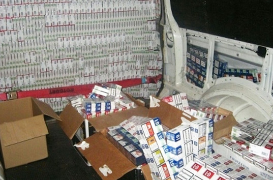 Под видом дипломатического груза из Украины пытались вывезти почти 60 тысяч пачек сигарет