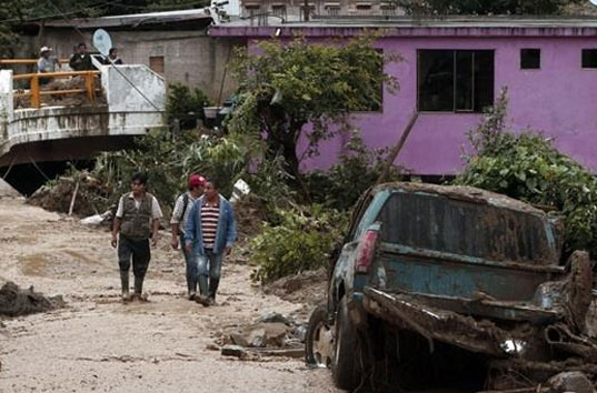 Тропический шторм Эрл унес жизни 38 человек на востоке Мексики
