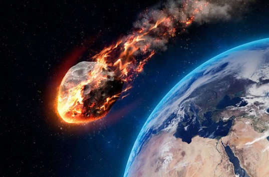 Огромный астероид, 700 метров в поперечнике, приближается к Земле — траектория непредсказуема