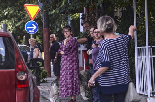 Землетрясение в Македонии: Многие граждане в панике покинули свои дома