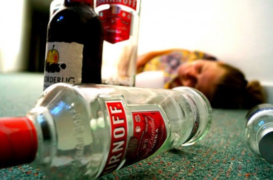 В Украине число отравившихся низкокачественным алкоголем возросло до 54 погибших