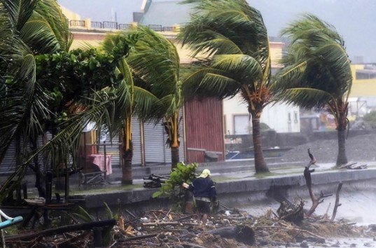На Филиппины опять надвигается ураган 5-й категории, начата эвакуация населения