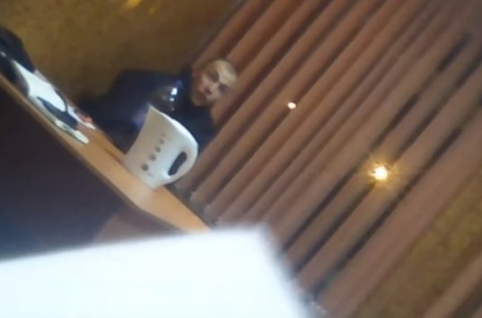 Ужасы в полиции под Днепром сняли на видео скрытой камерой (ВИДЕО)