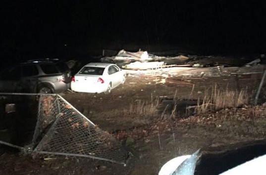 На юг США обрушился мощный торнадо, по меньшей мере, три человека погибли