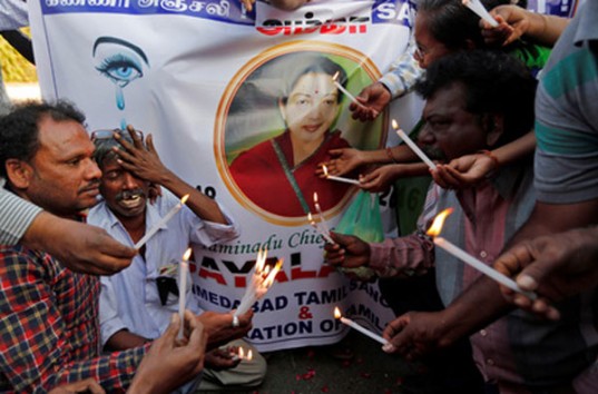 В Индии от горя по умершей главе штата Тамилнад скончались 470 человек