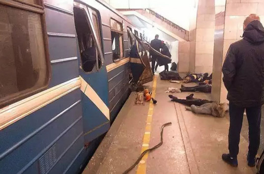 Теракт в метро Санкт-Петербурга: число погибших возросло до 12 человек (ФОТО, ВИДЕО) 18+