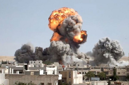 Война в Сирии: Коалиция во главе с США нанесла удары — есть жертвы среди гражданских