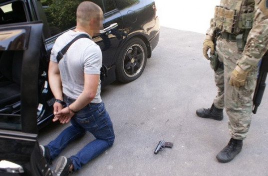В Запорожье задержали участников преступной группировки из действующих и бывших полицейских (ВИДЕО)