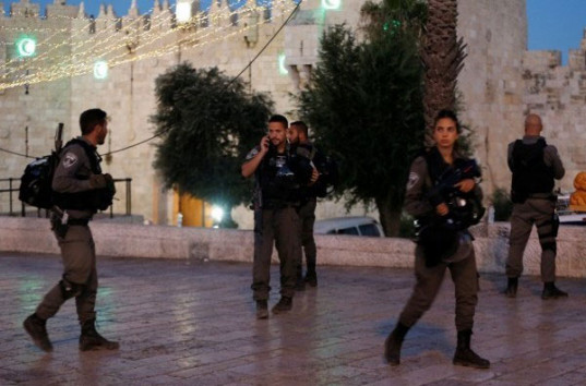 Теракт в Иерусалиме: вооруженные палестинцы напали на полицейских (ФОТО, ВИДЕО)