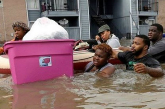 Шторм «Харви» вызвал в Хьюстоне катастрофическое наводнение (ВИДЕО)