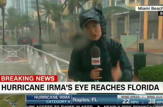 Срочно! Ураган «Ирма» достиг территории штата Флорида, ветер усиливается (ВИДЕОТРАНСЛЯЦИЯ)