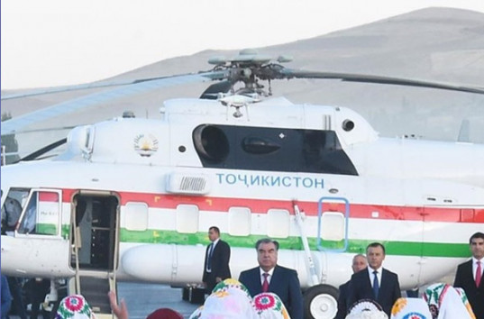 Вертолет президента Таджикистана случайно убил директора аэропорта