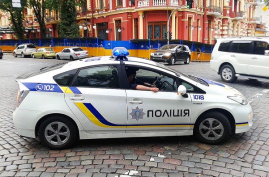 Найден автомобиль со взрывчаткой: Полиция Киева переведена в повышенную готовность
