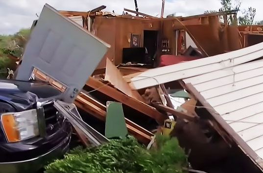 Торнадо накрывший город Франклин штат Техас унес жизни уже более 7 человек (ВИДЕО)