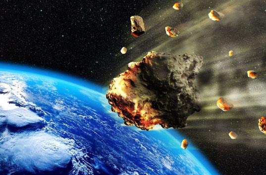 К Земле на огромной скорости приближается массивный астероид великан «2007 FT3»