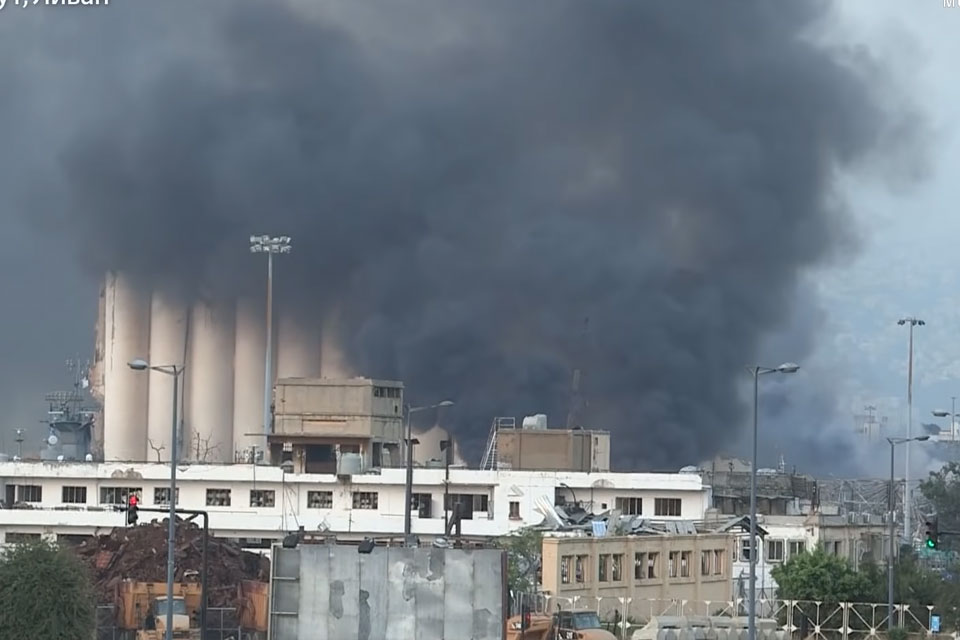 Мощный взрывы в Бейруте: стала известна предварительная причина трагедии