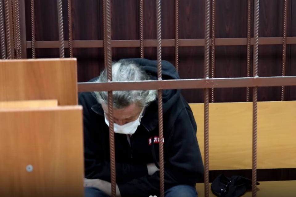 «11 лет — это смертный приговор»: Ефремов выступил в суде с последним словом