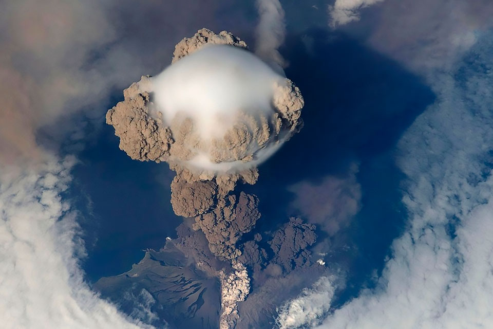 Ученые предупредили о возможном и самом мощном извержении вулкана в Европе