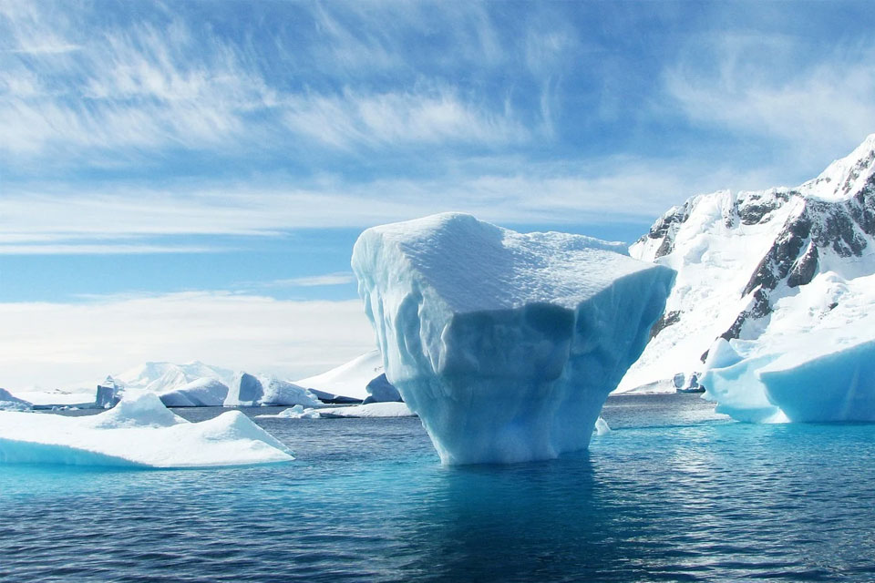 Морской лед в Арктике растаял до рекордного минимума, — аэрокосмическое агентство NASA