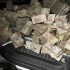 Украинец пытался тайком ввезти из Польши 9 миллионов купюрами по 100 гривен