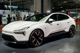 Polestar представит технологию ADAS для управления авто без использования рук