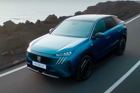 Новое поколение Peugeot 3008: Электрическая революция и гибридная элегантность