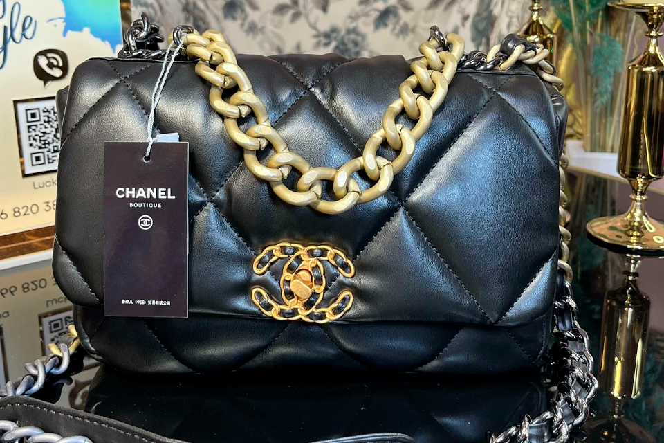 CHANEL Сумка: Символ Стиля и Элегантности