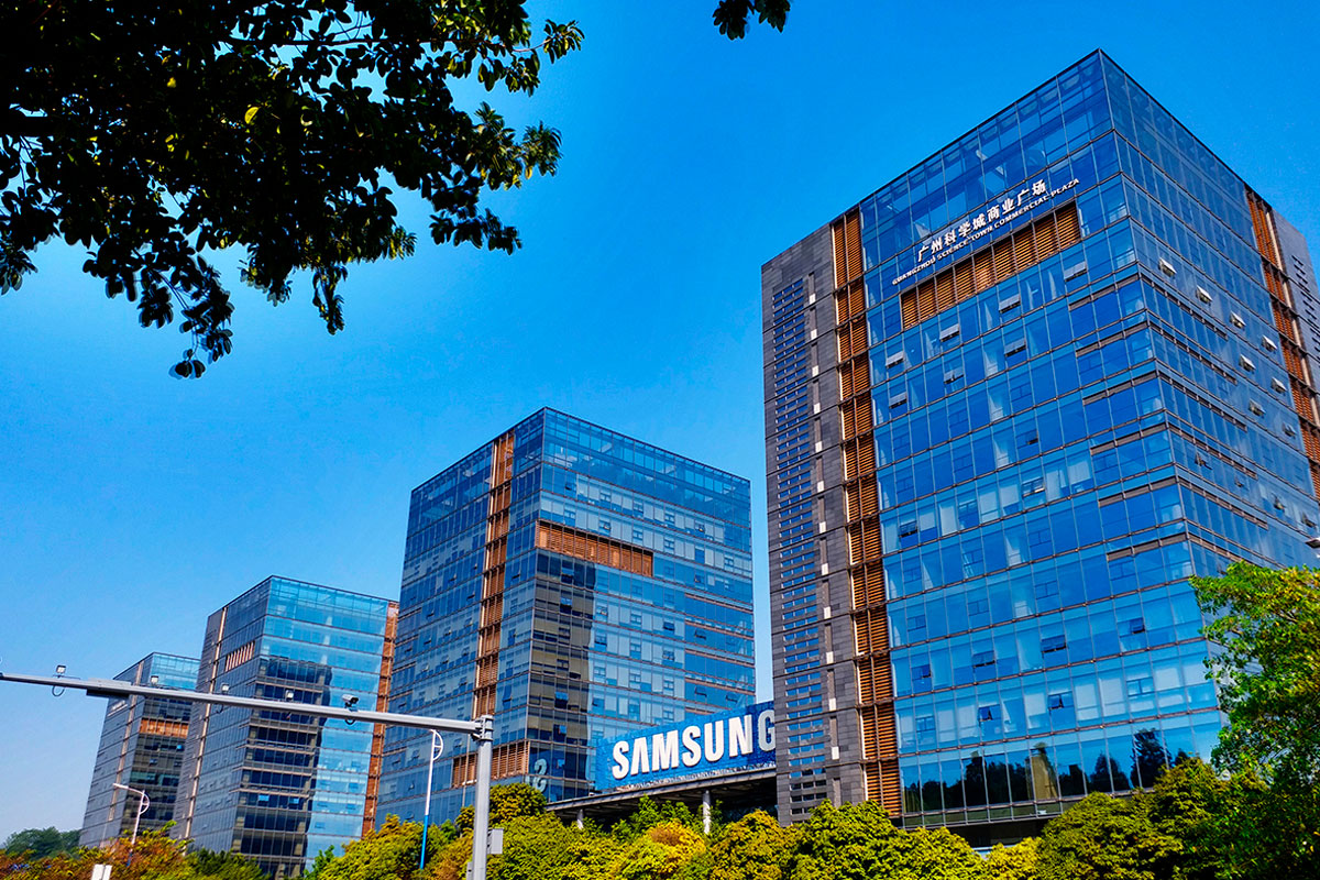 Почему Samsung закрывает продажи электроники в Китае?