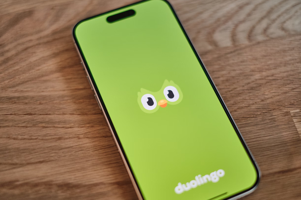 Скандал с Duolingo: почему приложение удалило контент в TikTok и Instagram?