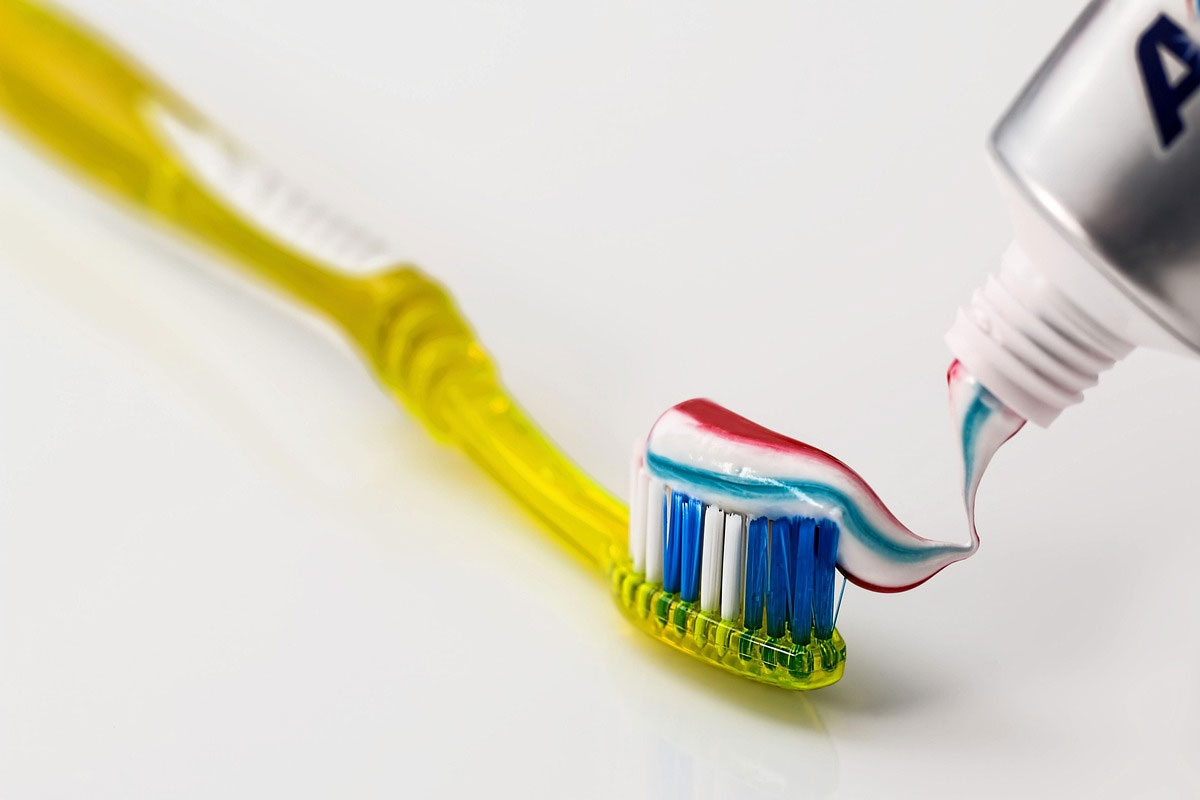 Как выбрать зубную пасту: рекомендации стоматологов и популярные варианты