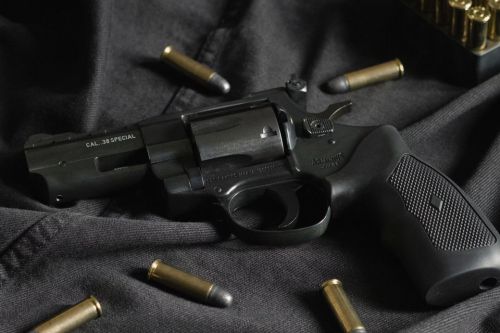 Догляд за зброєю: Прості кроки для довговічності