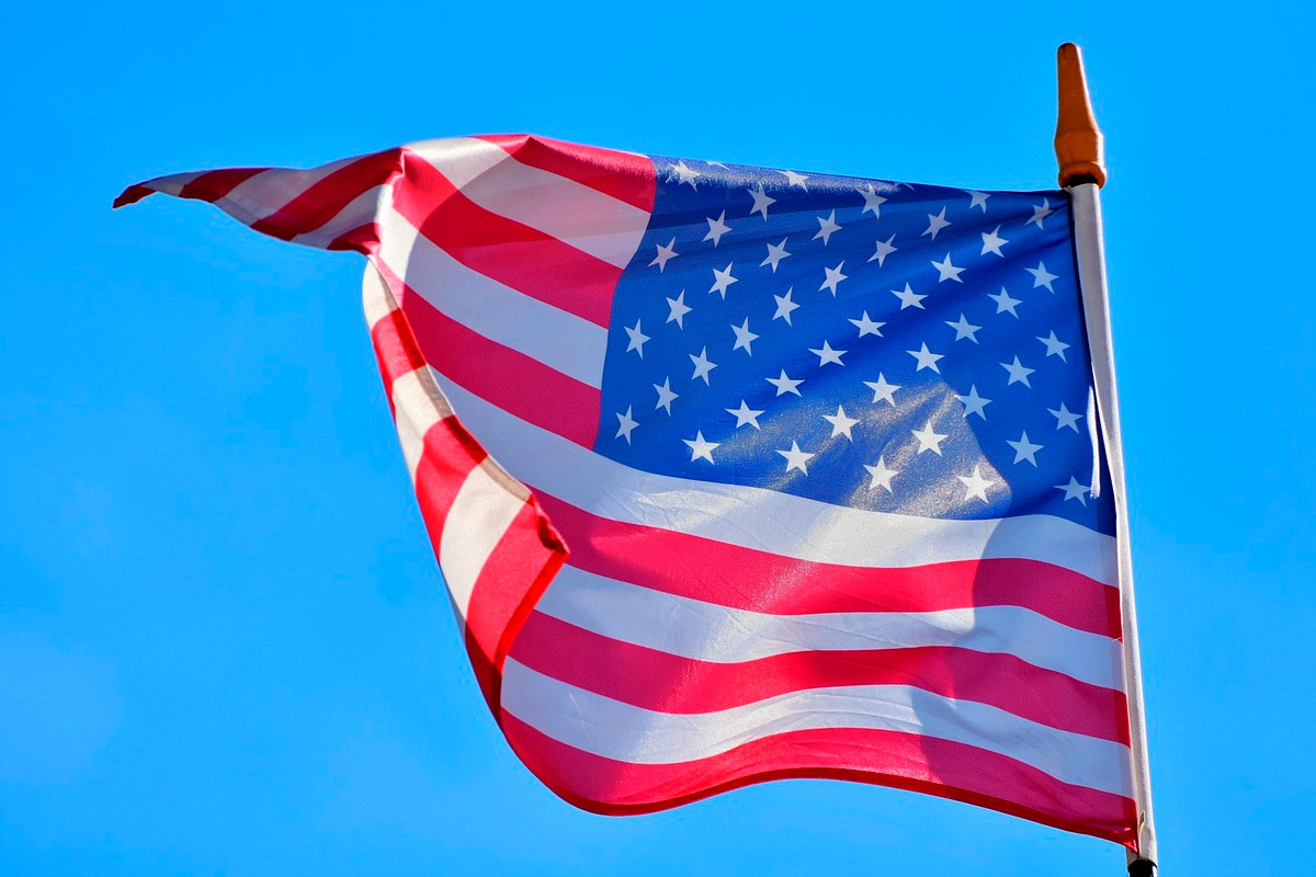 Дональд Трамп продлил санкции против России еще на один год