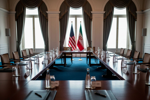 США требуют от Ирана ядерного разоружения перед саммитом в Женеве