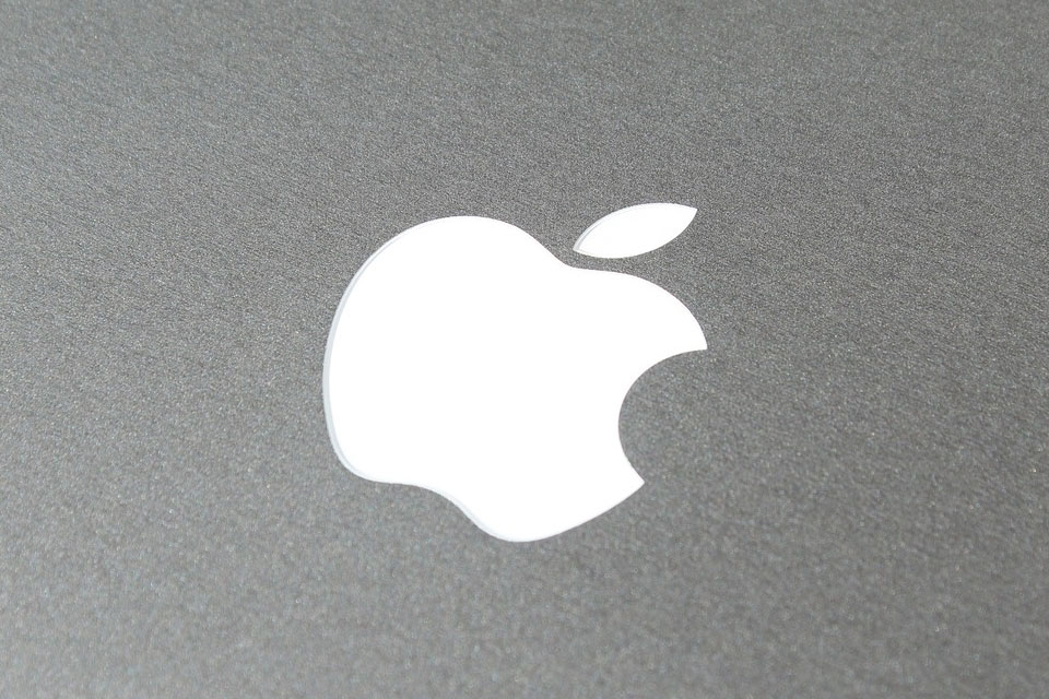 Apple открывает AI-модели для разработчиков: новый шаг в мобильной экосистеме