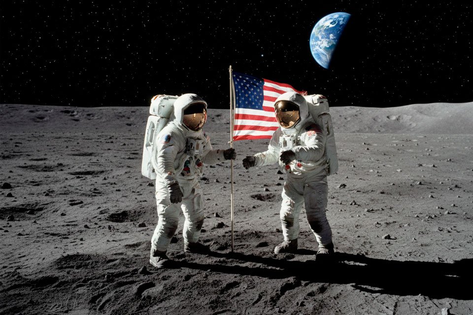 Artemis II: NASA готовит экипаж к полёту вокруг Луны в феврале 2026