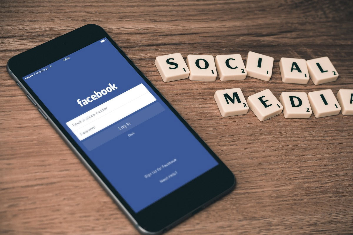 Сбой в Facebook во вторник: почему аккаунты были недоступны?