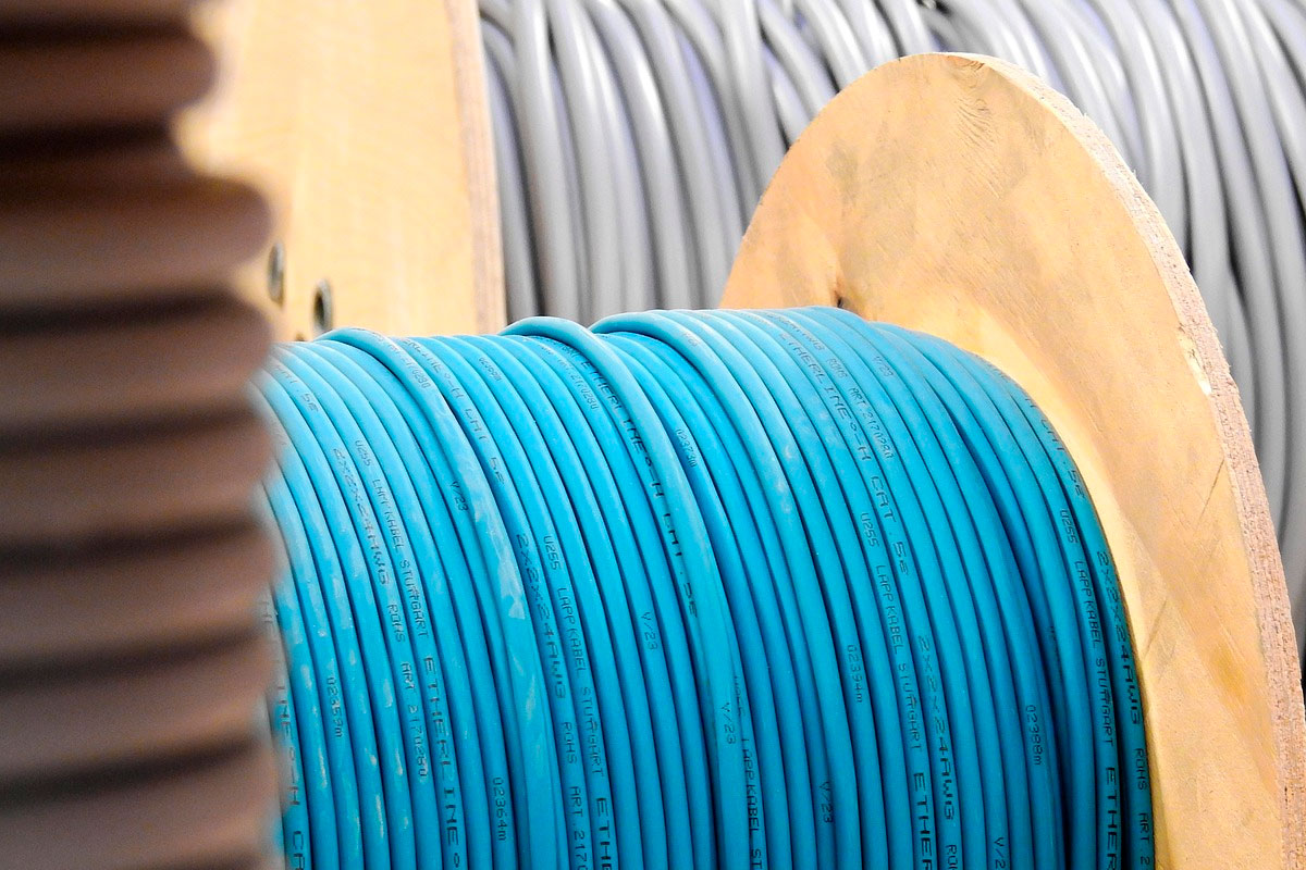 Вся правда про виту пару: стандарти, екранування та сфери застосування