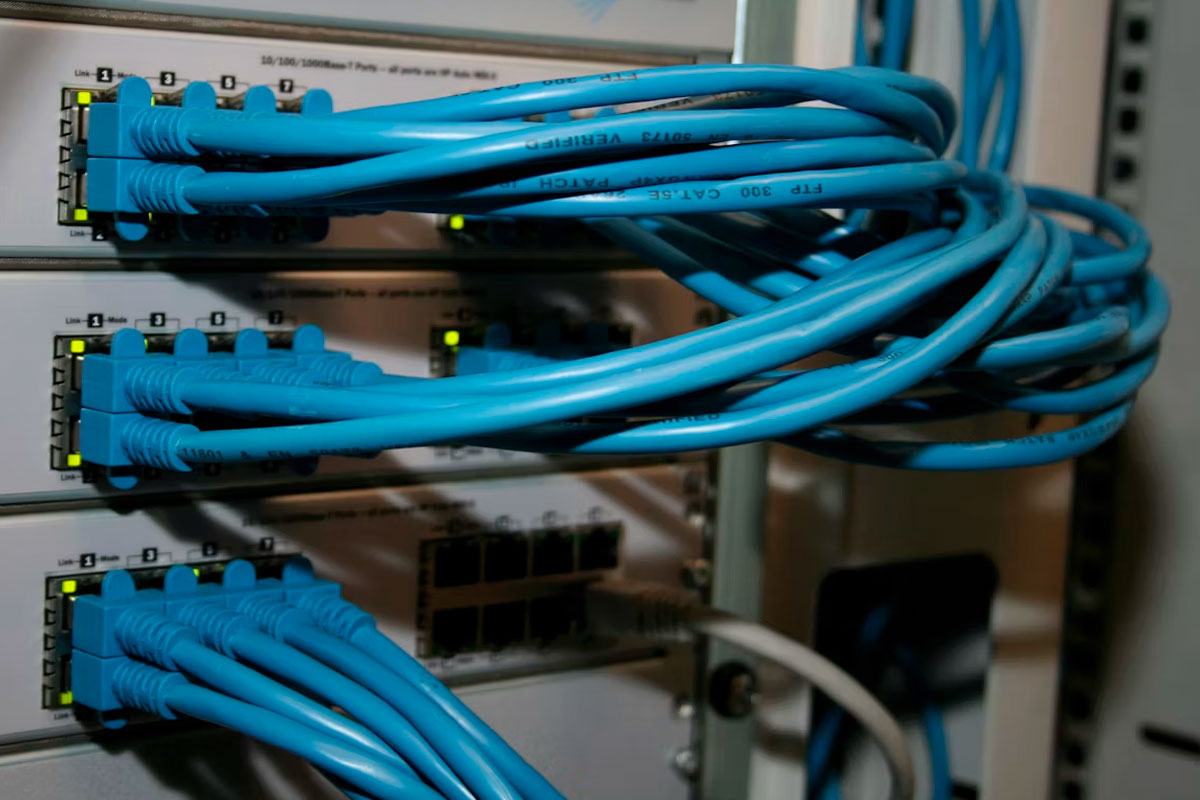Linux VPS vs Windows VPS: у чому різниця і що обрати