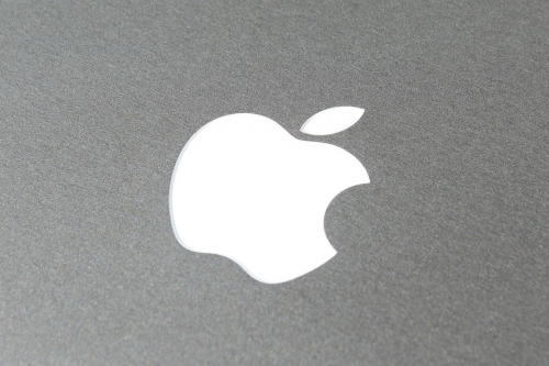 Apple открывает AI-модели для разработчиков: новый шаг в мобильной экосистеме